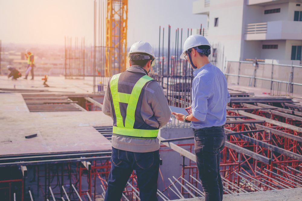 Cách Kiểm Tra Chất Lượng Xây Nhà Chuẩn Ngay Từ Từng Viên Gạch Giám sát công trình là bước quan trọng trong cách kiểm tra chất lượng xây nhà